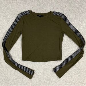 Forever 21 Long Sleeve Crop Top-Size S